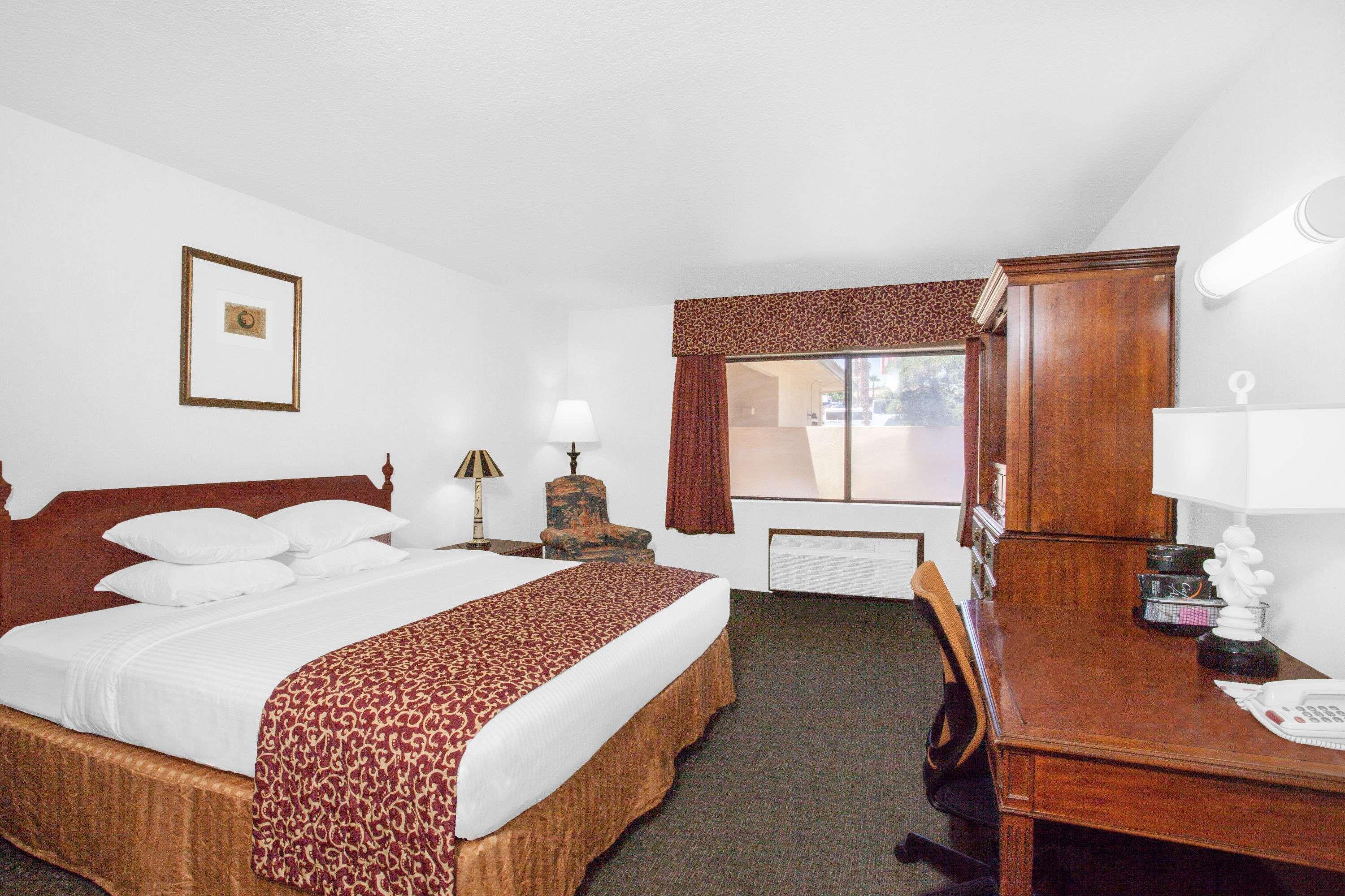 Ramada By Wyndham Barstow Hotell Eksteriør bilde